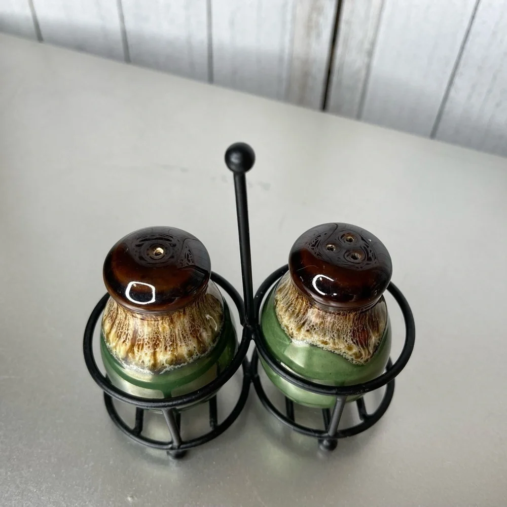 Ceramic Salt And Pepper Shakers Set With Holder Stoneware Look